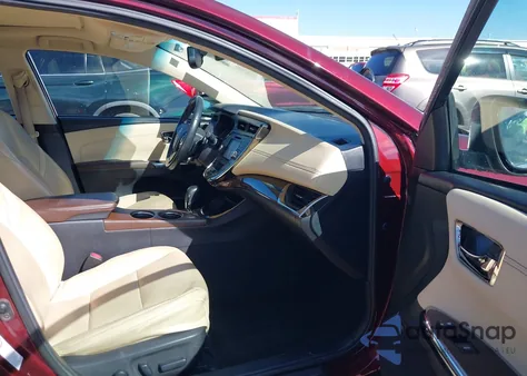 2015 Toyota Avalon Limited z USA, uszkodzony, nr VIN 4T1BK1EB8FU174527